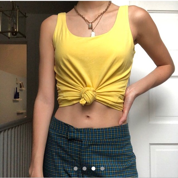 yellow tank top💛 - Picture 3 of 4
